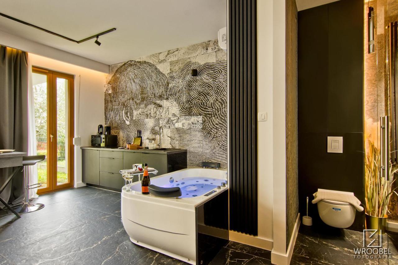 Jacuzzi Rakowicka Top Apartments Krakow Luaran gambar