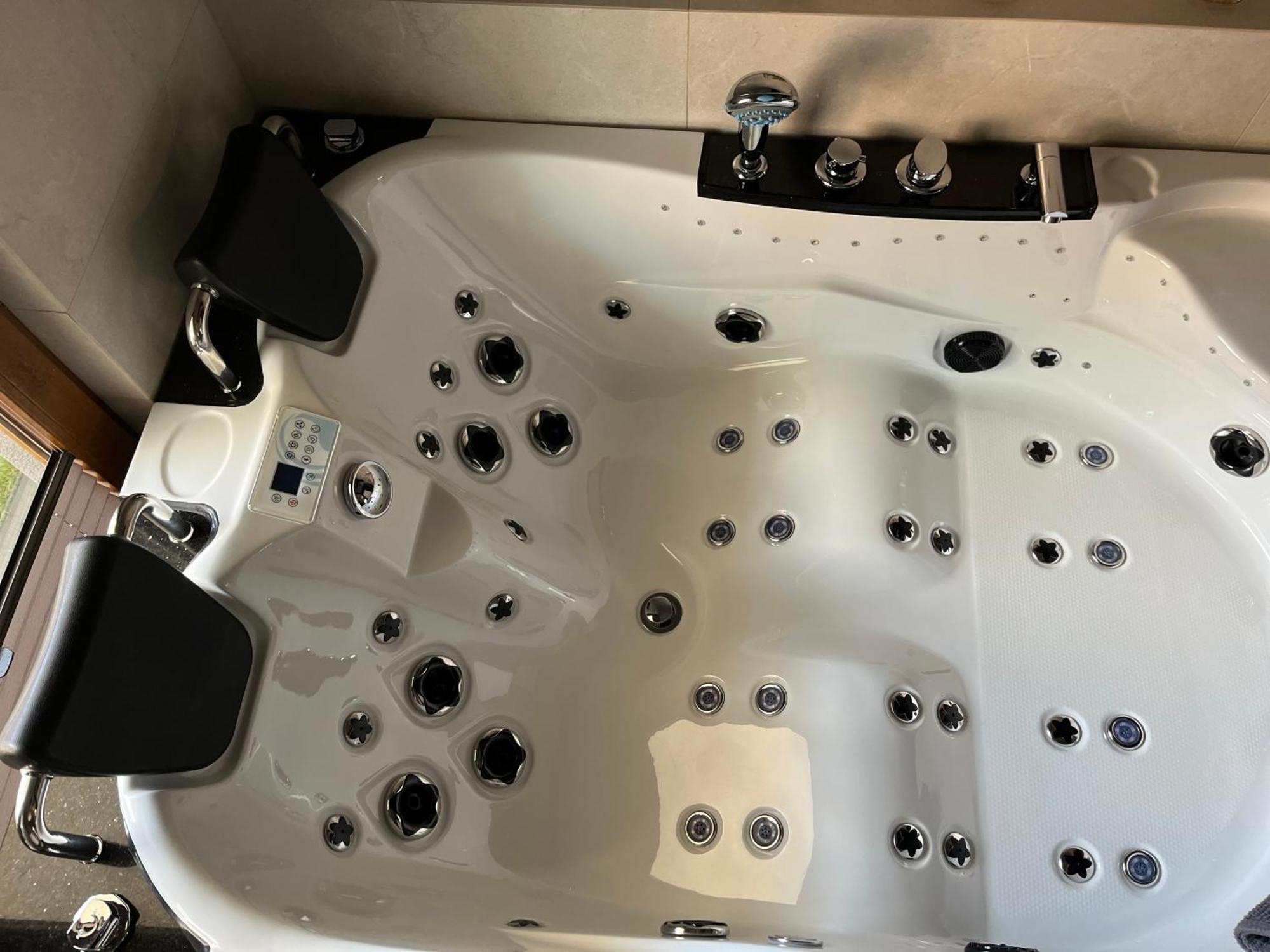 Jacuzzi Rakowicka Top Apartments Krakow Luaran gambar